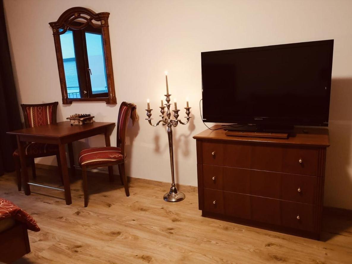 Thermenland-Traum Apartment Fuerstenfeld Bagian luar foto