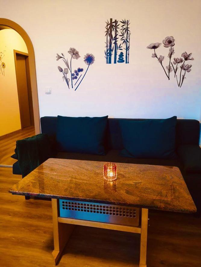 Thermenland-Traum Apartment Fuerstenfeld Bagian luar foto